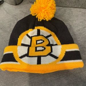 NWT CCM Boston Bruins Winter Hat